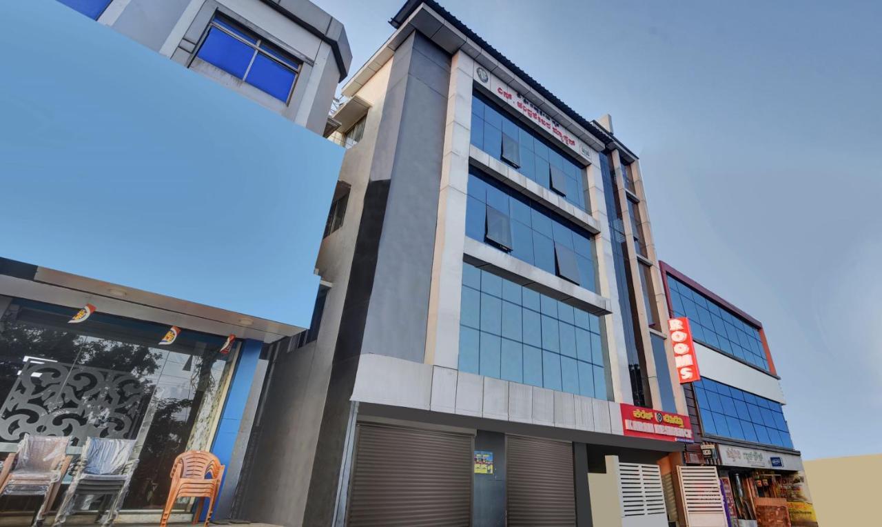 Karan Residency Hotel Mysore Exterior foto